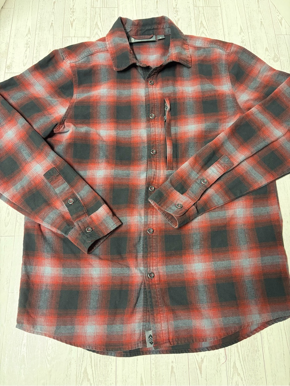 Free Country Men’s M Red Black Plaid Flannel Shirt Zip Pocket